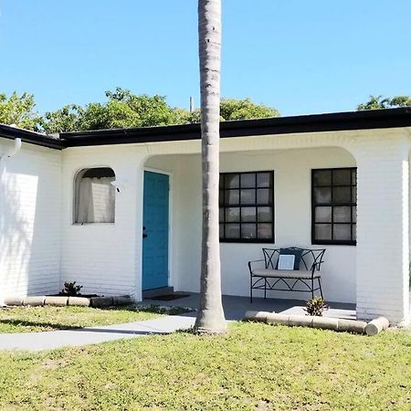 Whole House+Renovated+Pool+Lanai+Bbq+Close To All West Palm Beach Exterior photo