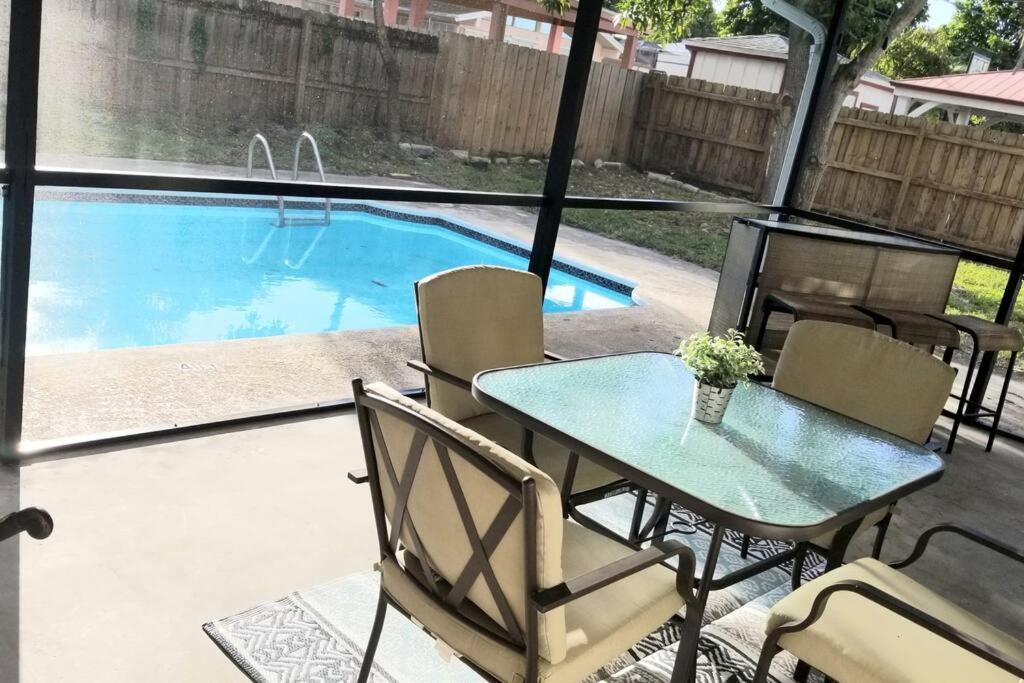 Whole House+Renovated+Pool+Lanai+Bbq+Close To All West Palm Beach Exterior photo